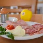 Отель Janeiro