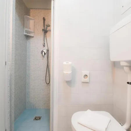 Janeiro 3* קאורלה