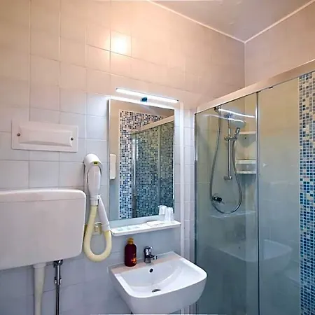 فندق Janeiro 3*