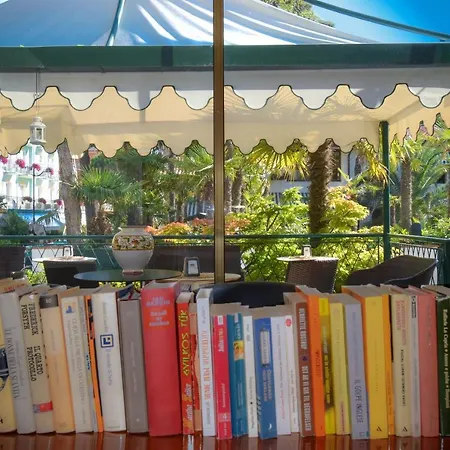 Janeiro 3* קאורלה